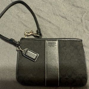 EUC Coach Wristlet!  Small size